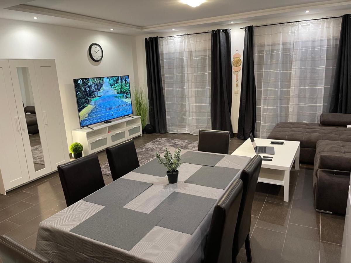 Malibu Apartman & Jacuzzi Miskolc Exterior photo