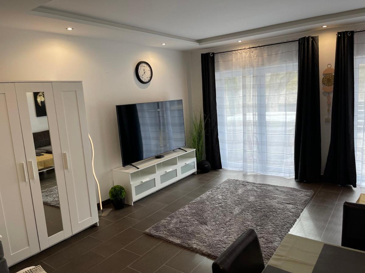 Malibu Apartman & Jacuzzi Miskolc Exterior photo